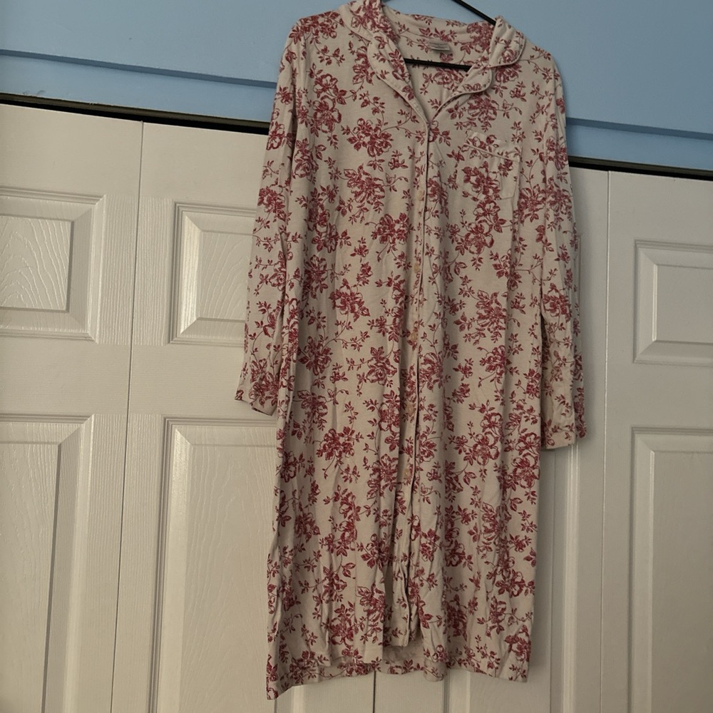 Croft $ Barrow nightgown